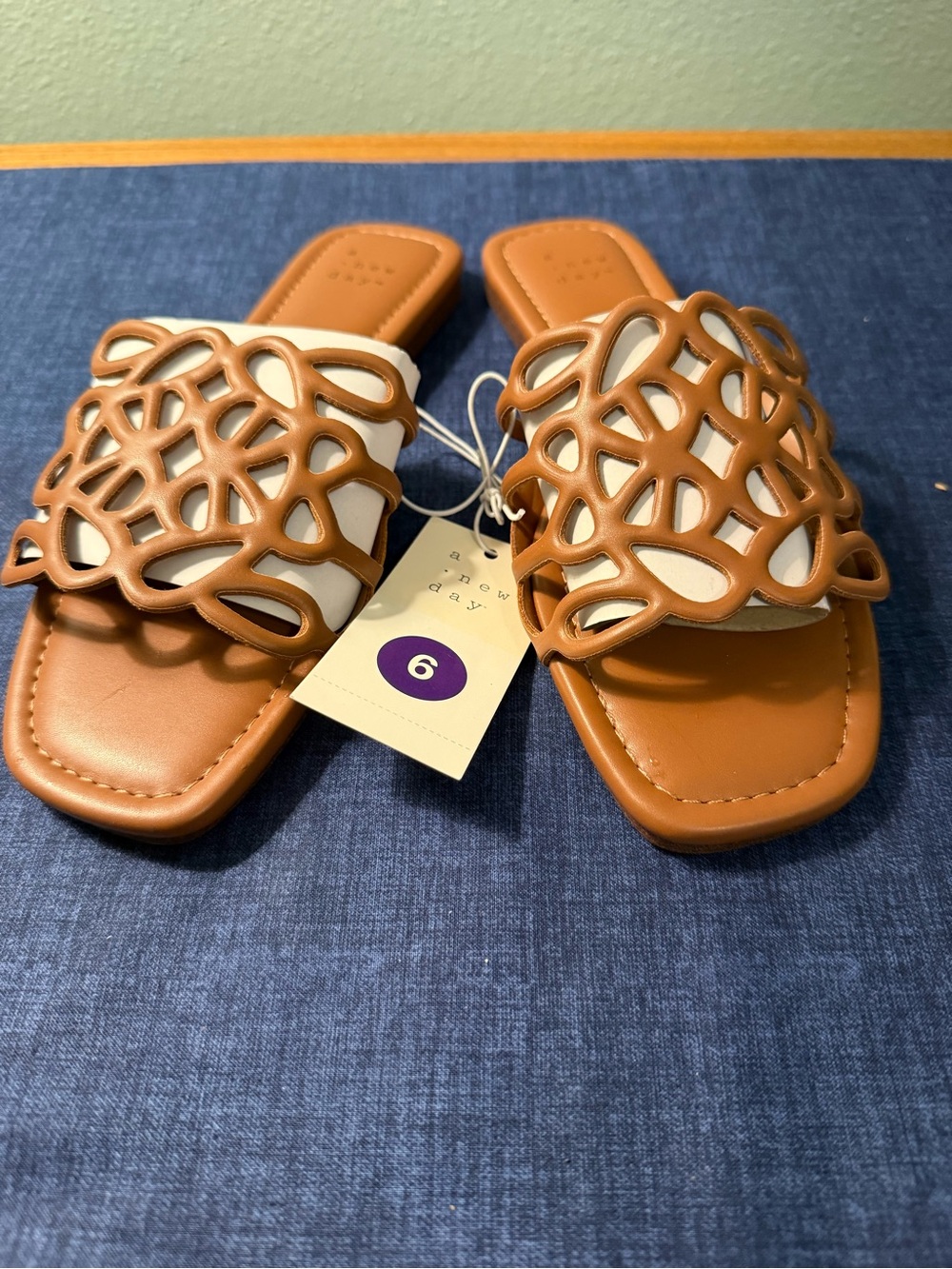 Ladies sandal’s